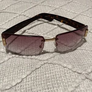 Gucci tinted sunglasses